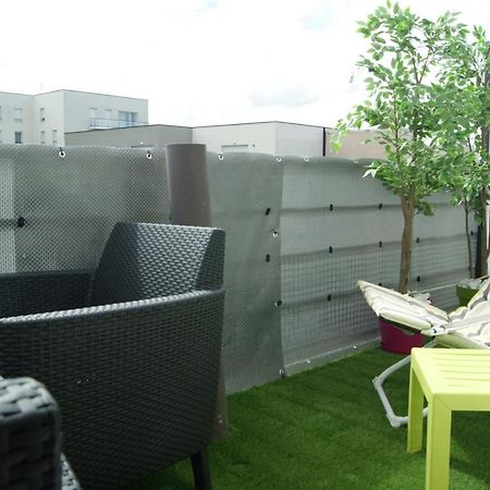 Apartamento Victoria-T2-41m2-Balcon, wifi, linge, produits, ménage inclus Reims Exterior foto