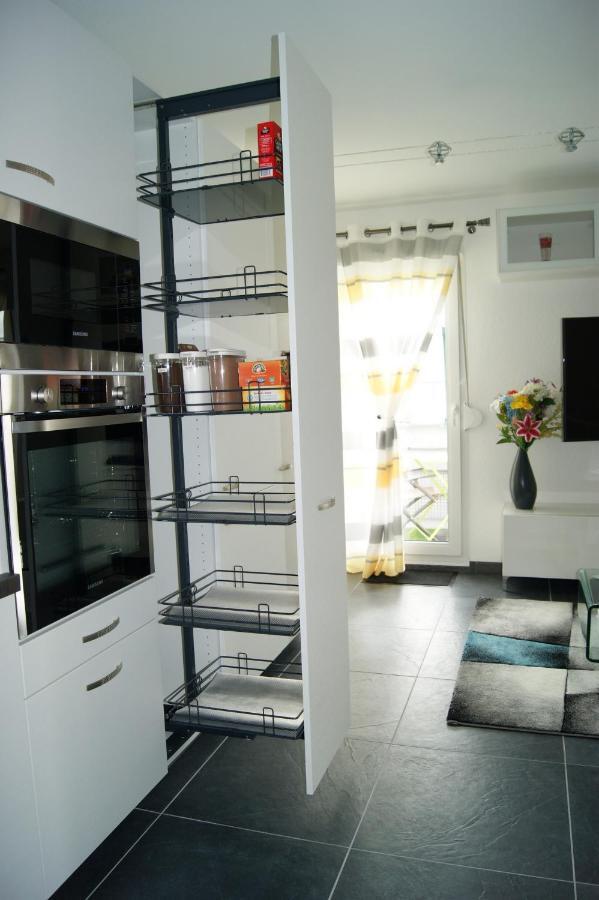 Apartamento Victoria-T2-41m2-Balcon, wifi, linge, produits, ménage inclus Reims Exterior foto