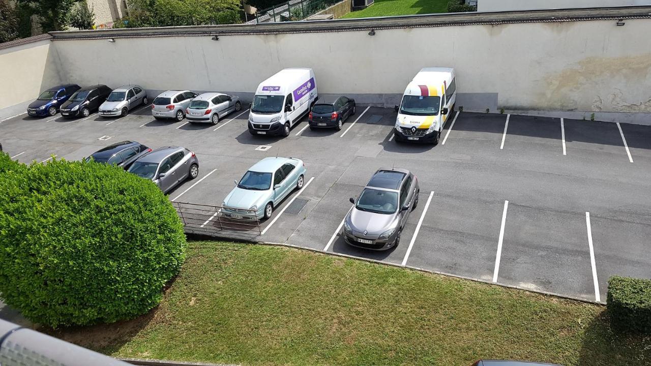 Apartamento Victoria-T2-41m2-Balcon, wifi, linge, produits, ménage inclus Reims Exterior foto